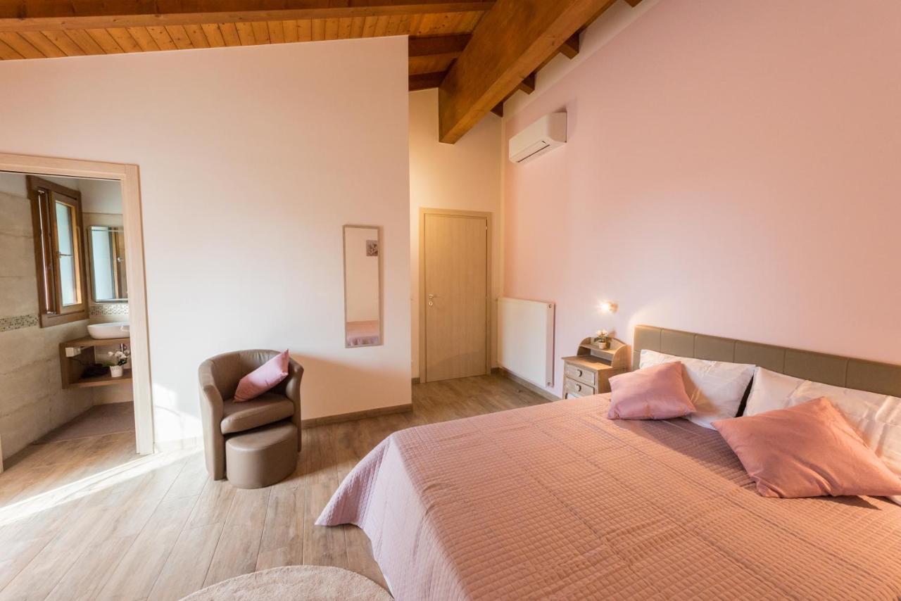 Sara&Sara Alloggio Agrituristico Savorgnano Екстериор снимка