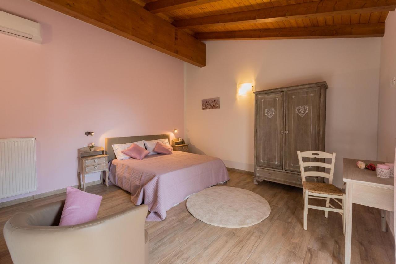 Sara&Sara Alloggio Agrituristico Savorgnano Екстериор снимка