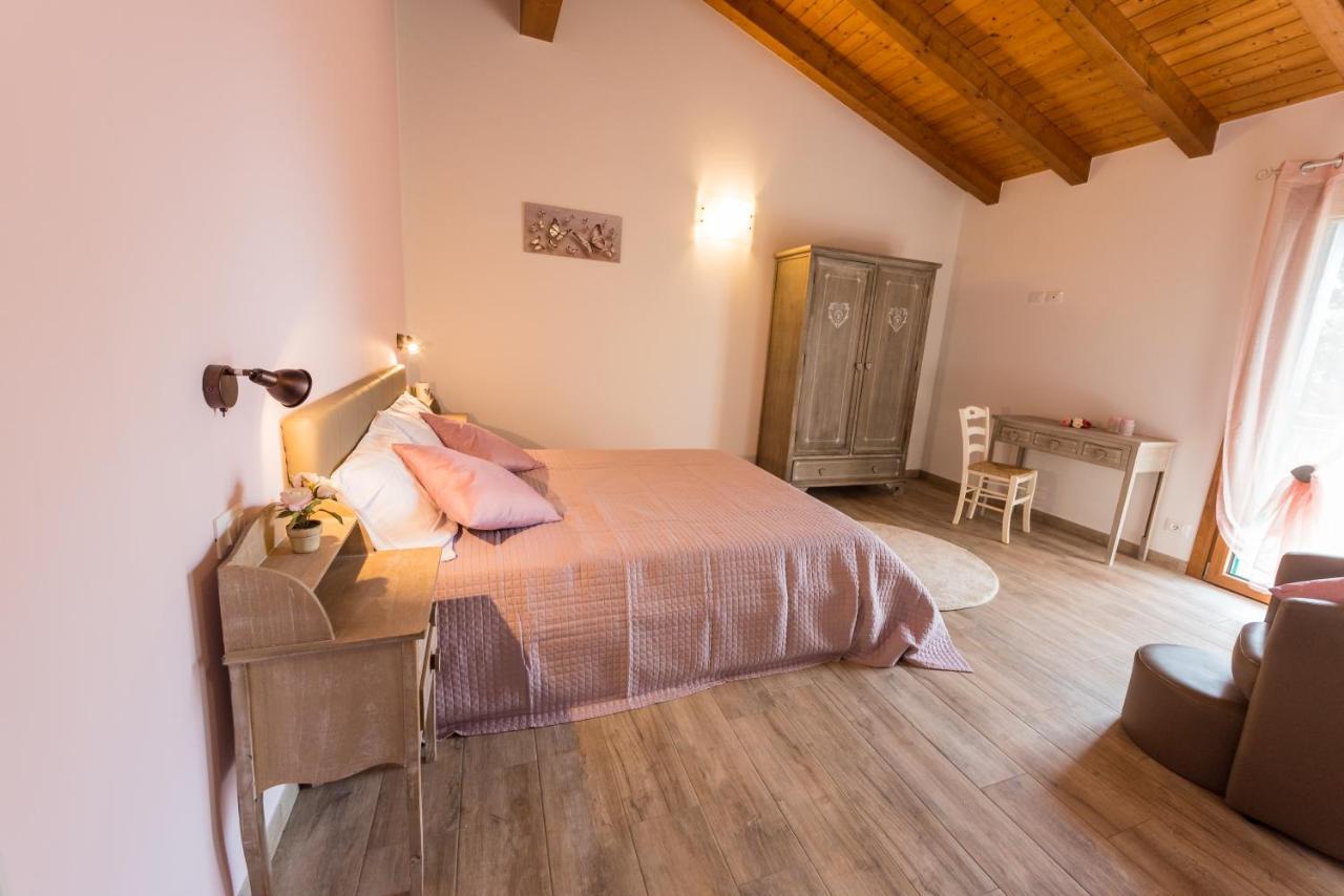 Sara&Sara Alloggio Agrituristico Savorgnano Екстериор снимка